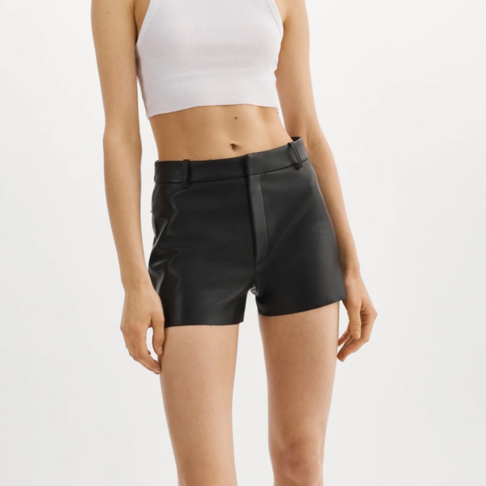 Lamarque Garnet Women’s Leather Shorts